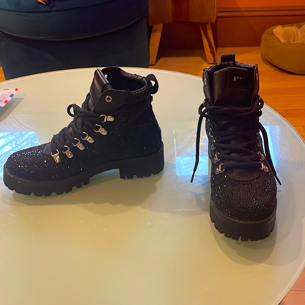 Steve Madden boots